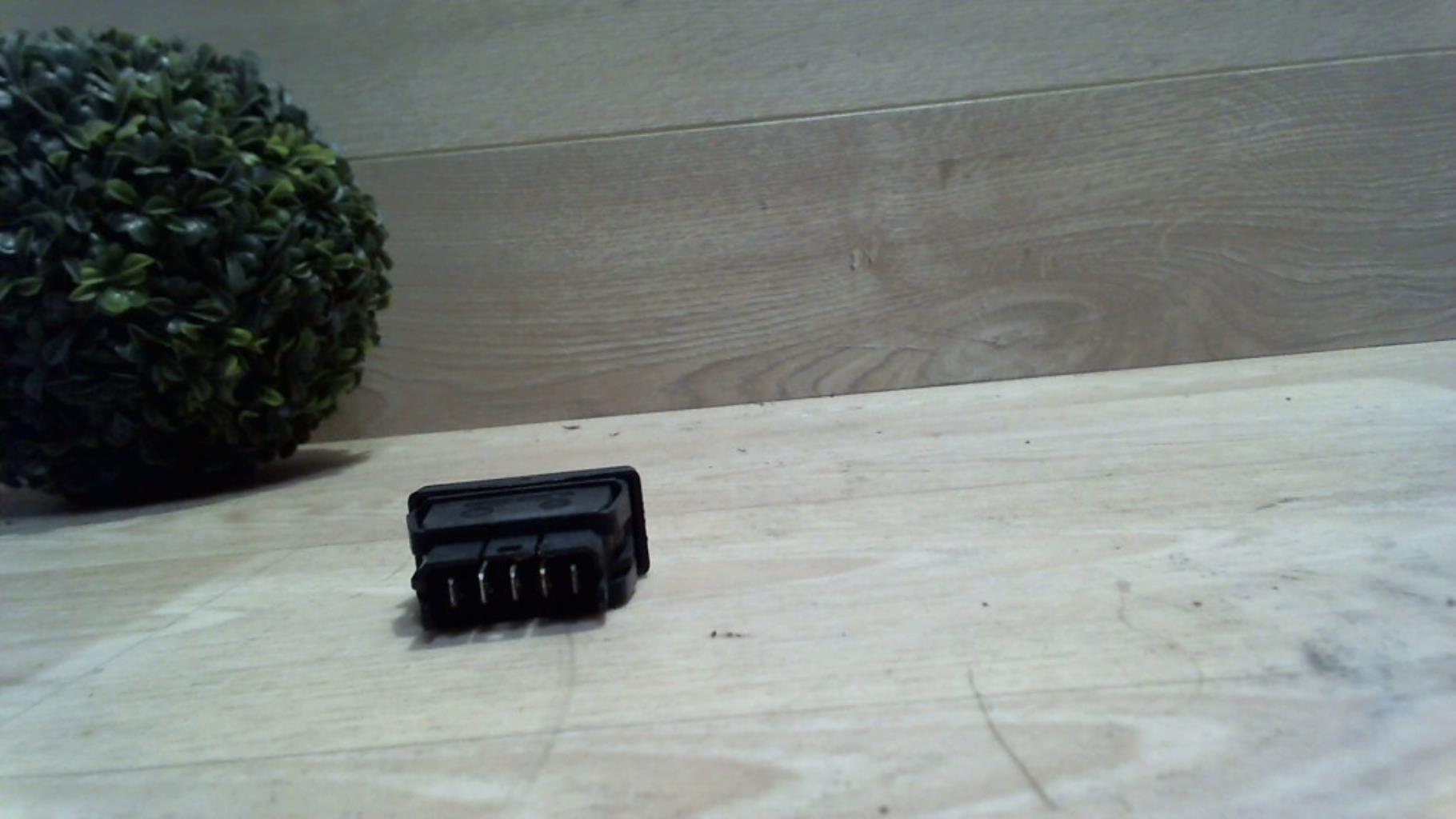 Bouton/Interrupteur RENAULT R19 PHASE 1 CABRIOLET Essence - 1