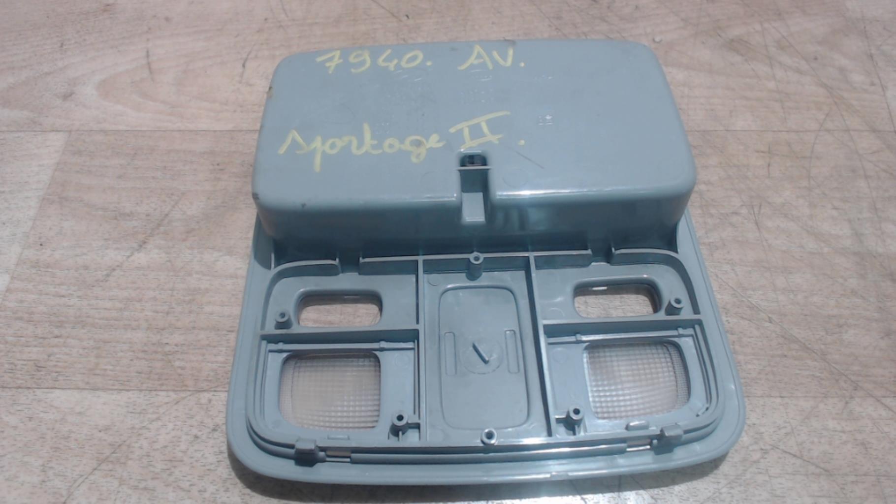 Eclairage de plafonnier KIA SPORTAGE 2 PHASE 1 Diesel - 1