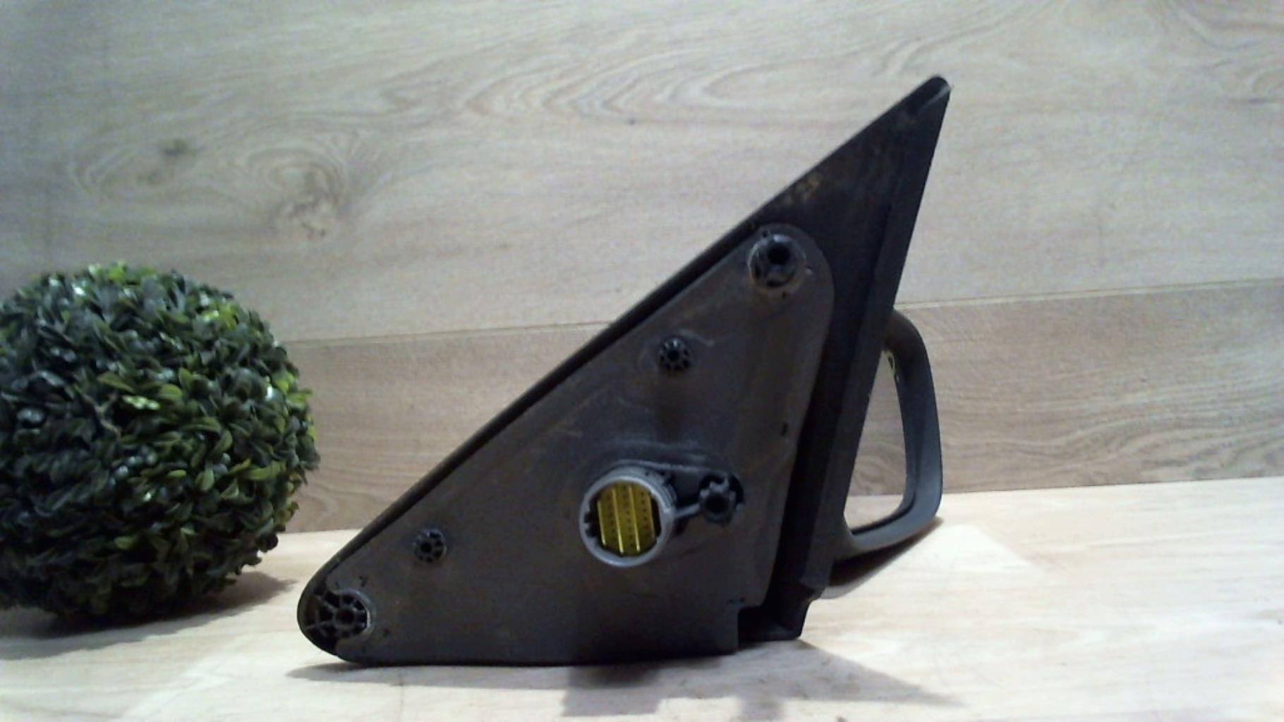 Retroviseur droit RENAULT LAGUNA 2 PHASE 1 BREAK Diesel - 1