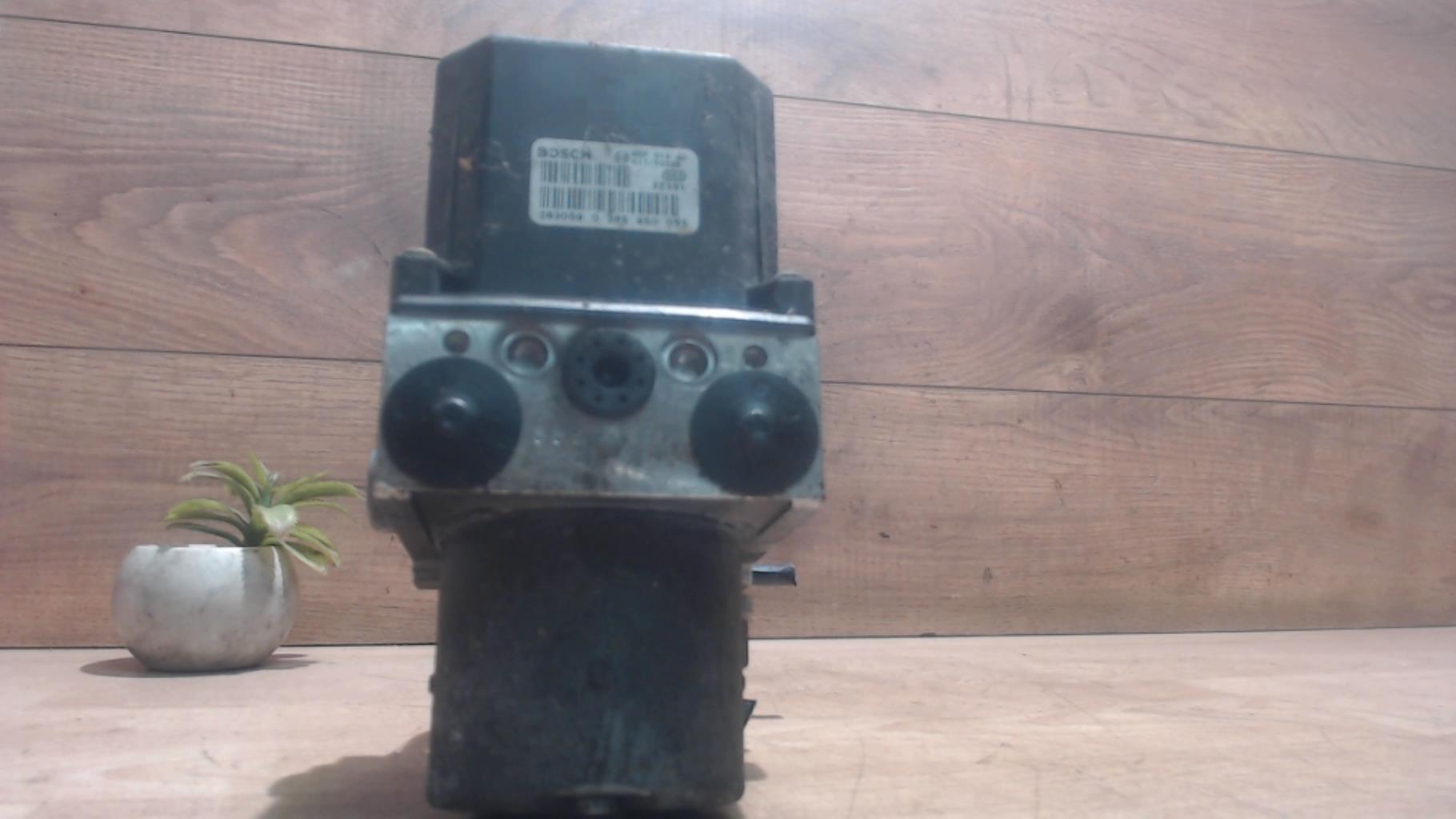 Bloc ABS (freins anti-blocage) AUDI A6 2 PHASE 2 Diesel - 1