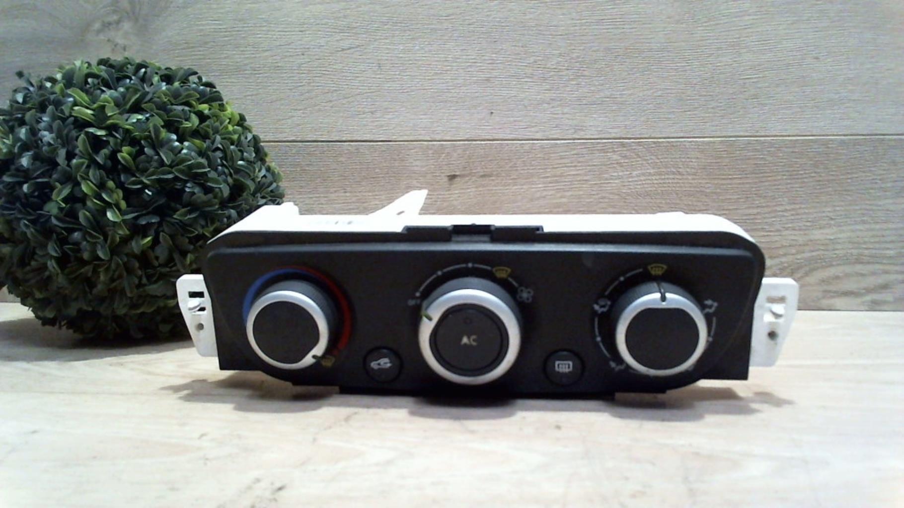 Commande chauffage RENAULT MEGANE 3 PHASE 1 BREAK  - 1