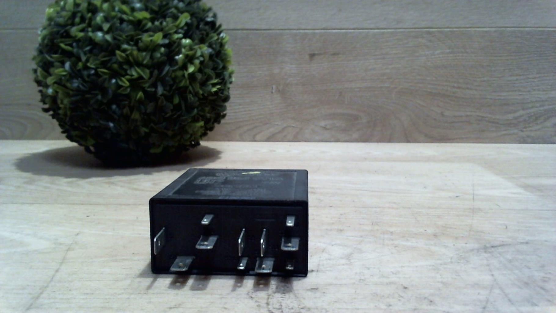 Relais electrique AUDI A3 1 PHASE 2 Diesel - 1