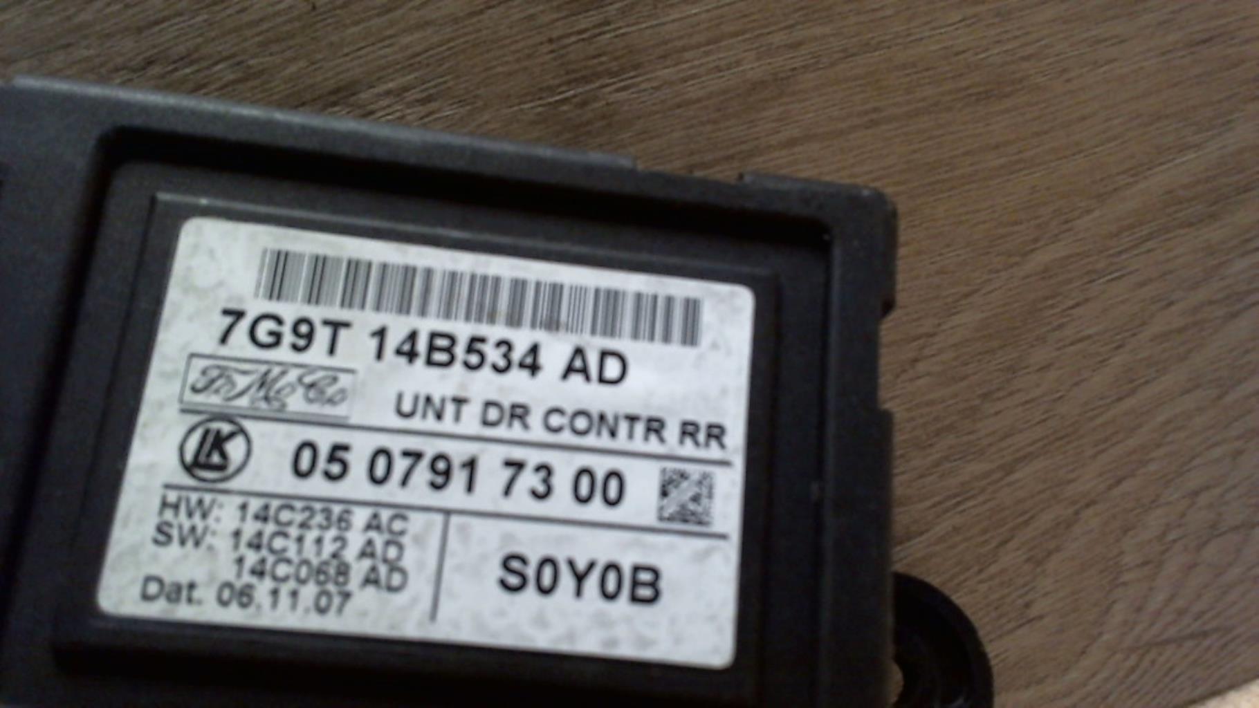 Boitier de centralisation FORD MONDEO 3 PHASE 1 BREAK Diesel - 1