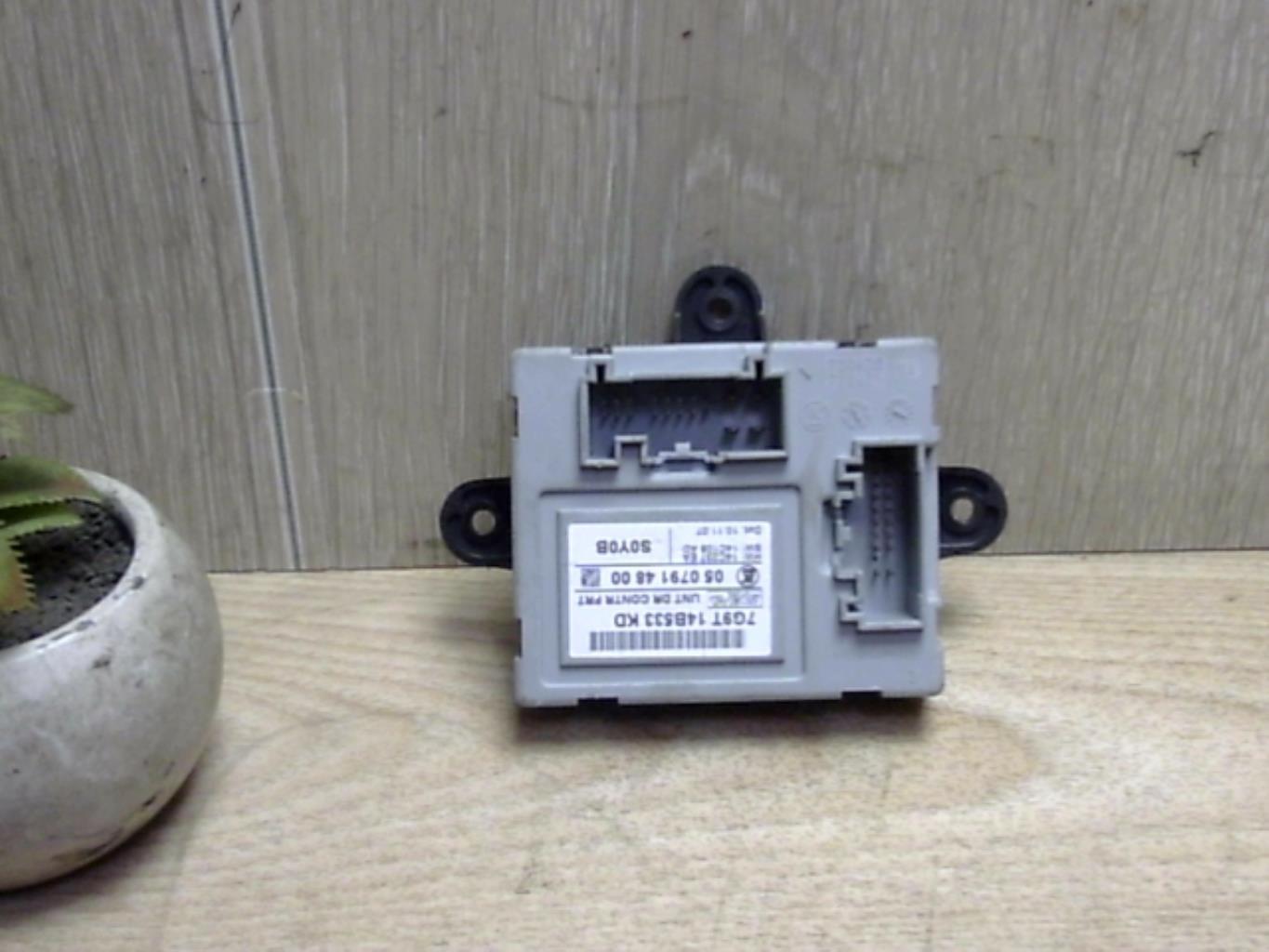 Boitier de centralisation FORD MONDEO 3 PHASE 1 BREAK Diesel - 1