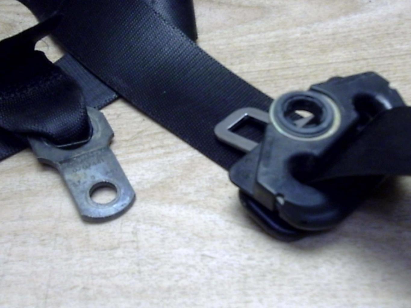 Ceinture avant gauche BMW SERIE 3 E46 PHASE 2 Diesel - 1