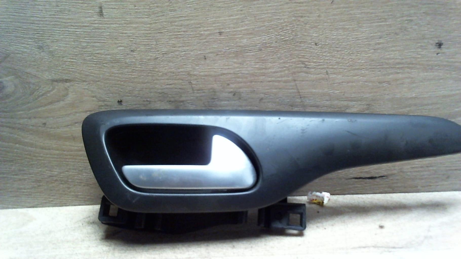 Poignee interieur arriere droit CITROEN C5 2 Diesel - 1