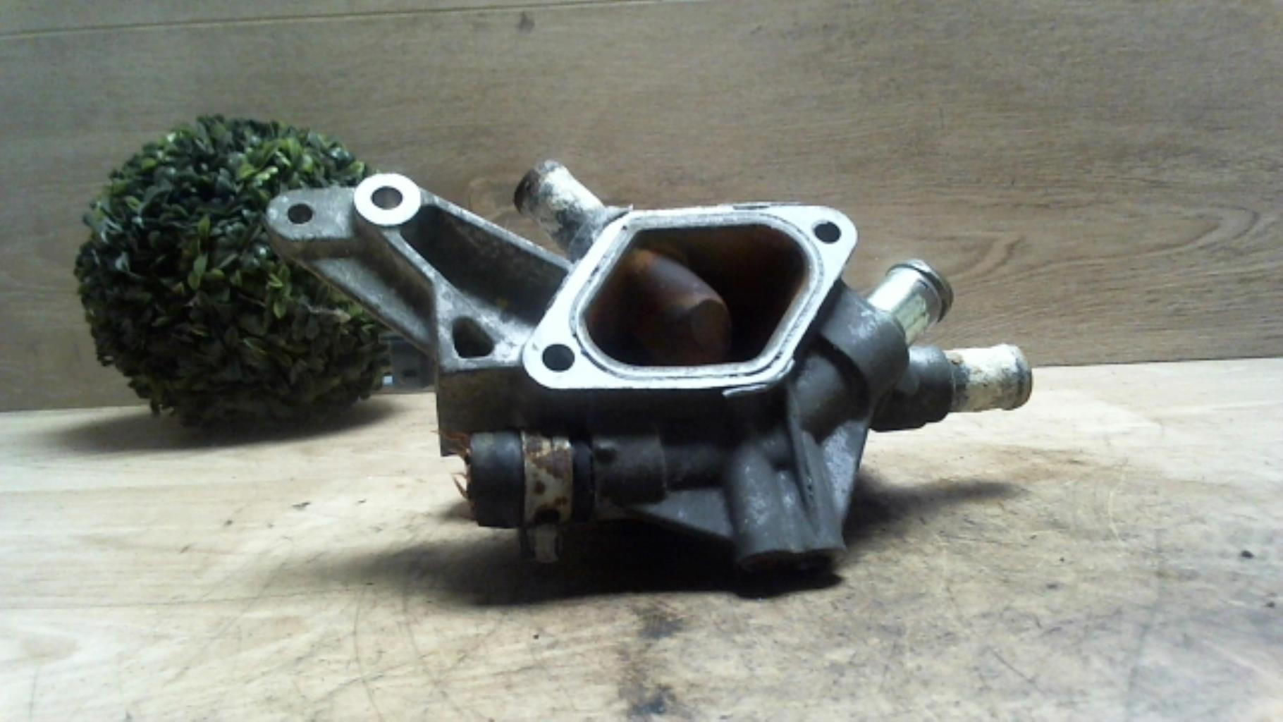 Boitier eau OPEL MERIVA A PHASE 1 Diesel - 1