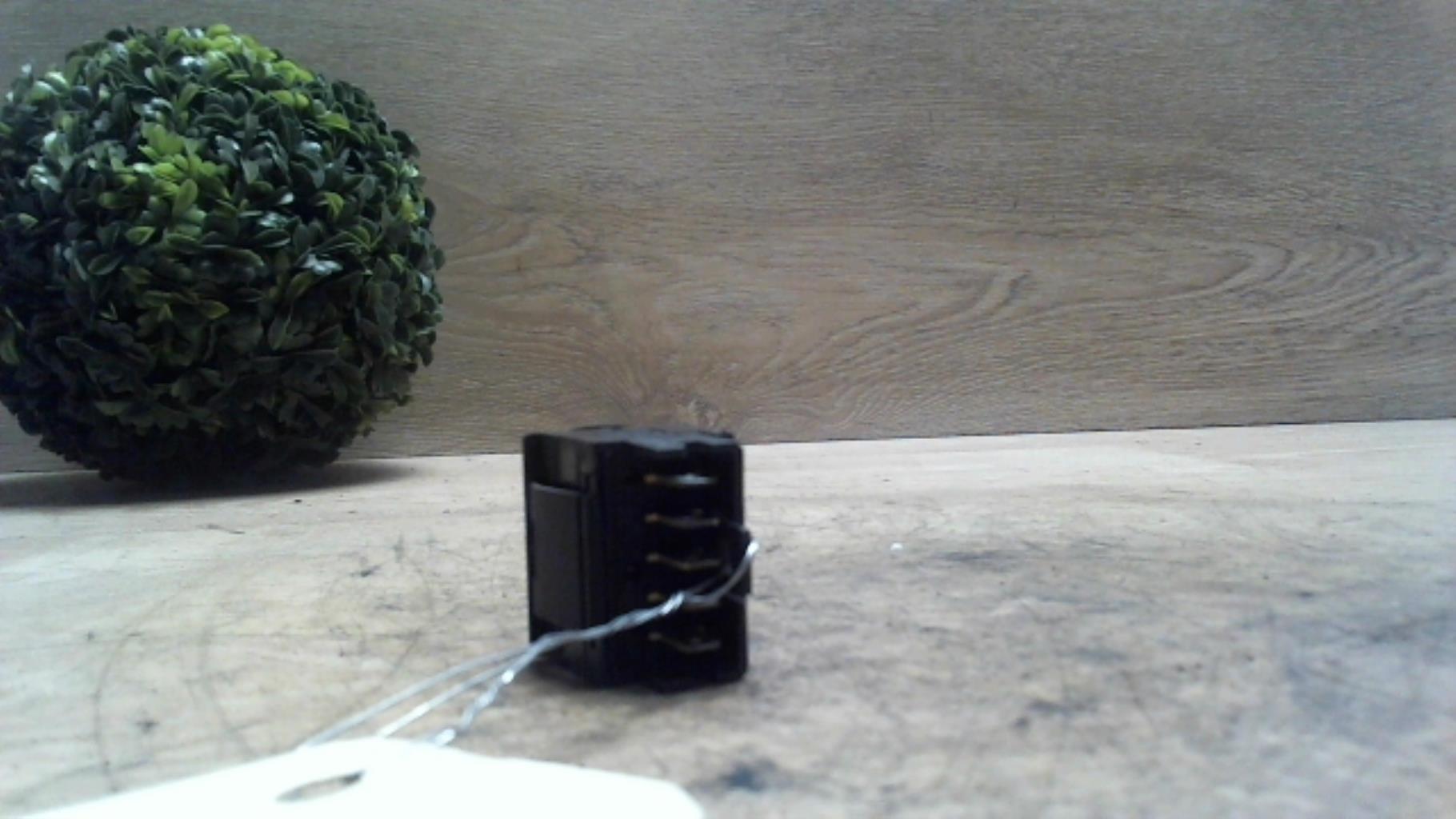 Bouton/Interrupteur PEUGEOT PARTNER 1 PHASE 2 Diesel - 1