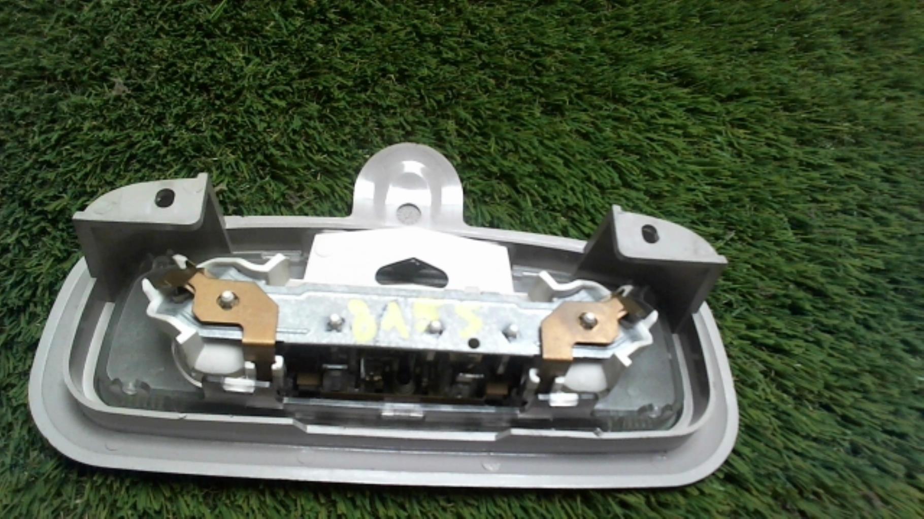 Eclairage de plafonnier FORD FIESTA 5 PHASE 1 Diesel - 1