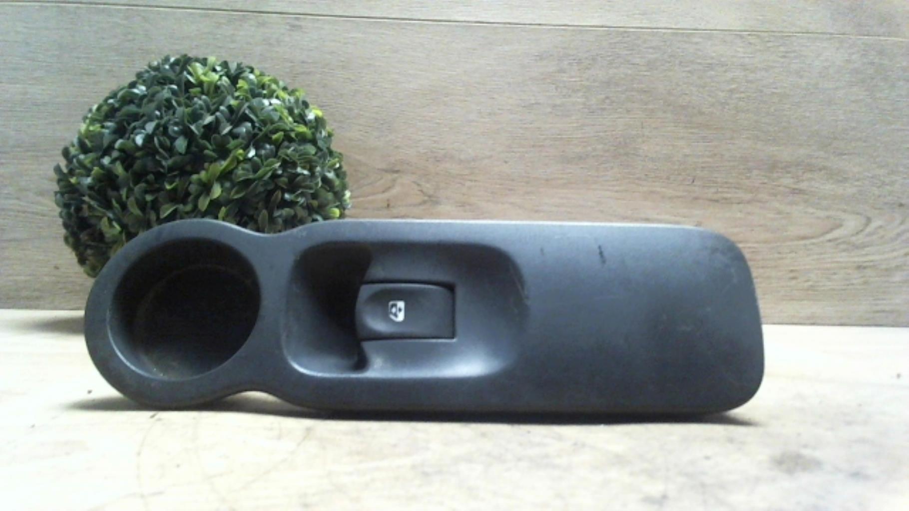 Interrupteur de leve vitre avant droit RENAULT MODUS PHASE 1 Diesel - 1