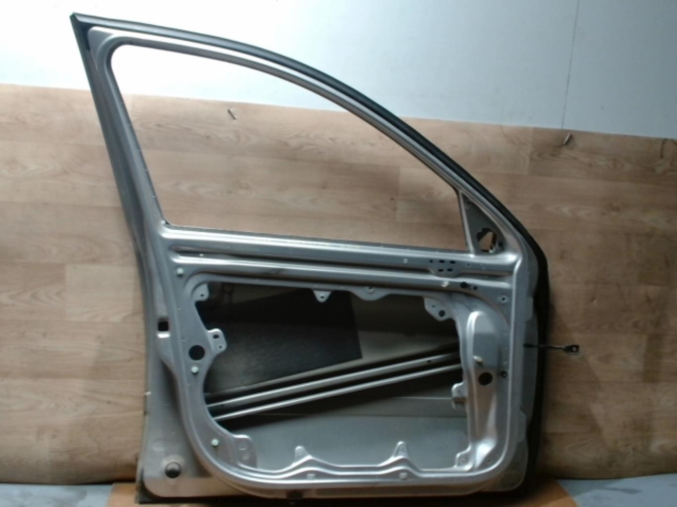 Porte avant gauche SKODA OCTAVIA 2 PHASE 1 Diesel - 1