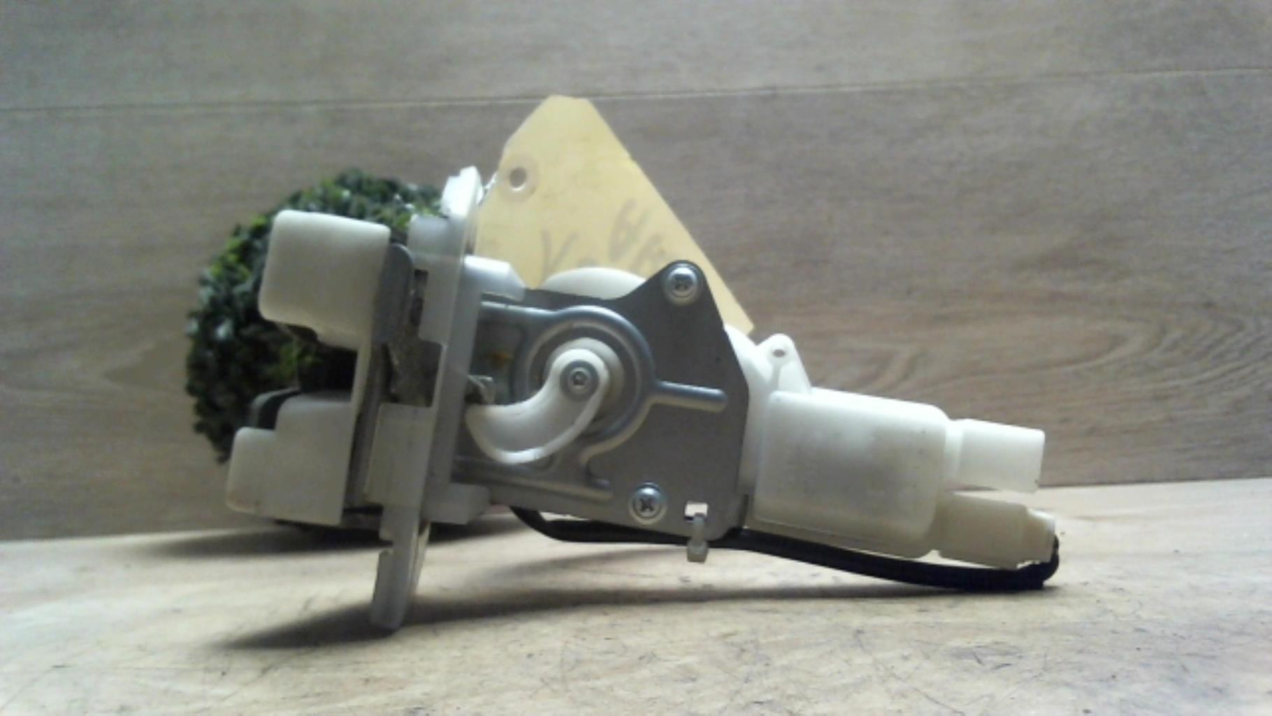 Serrure de hayon SUZUKI SWIFT 3 Diesel - 1