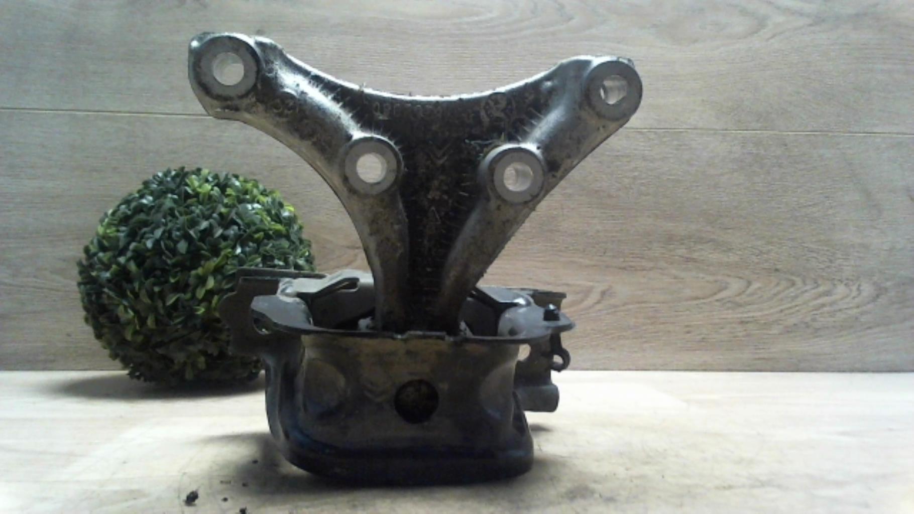 Support moteur droit CITROEN C3 PICASSO PHASE 2 Essence - 1