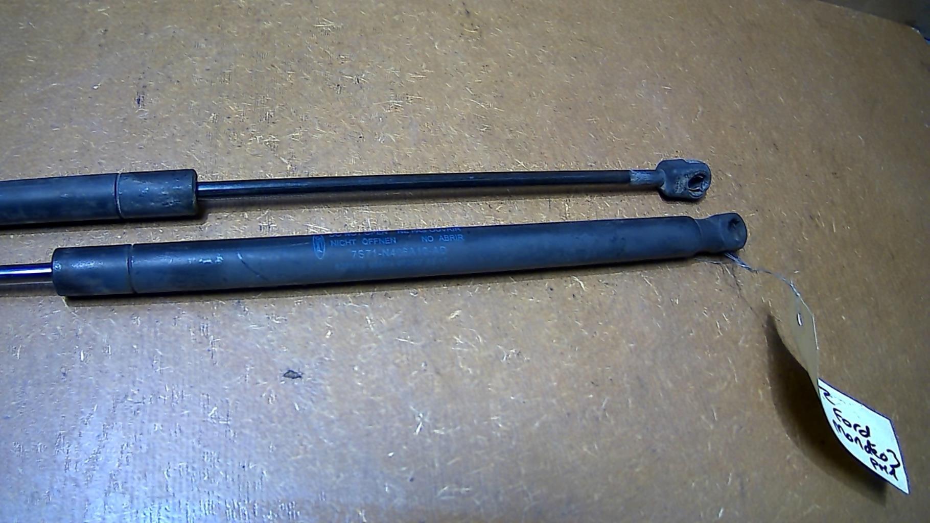 Verin de coffre FORD MONDEO 3 PHASE 1 BREAK Diesel - 1