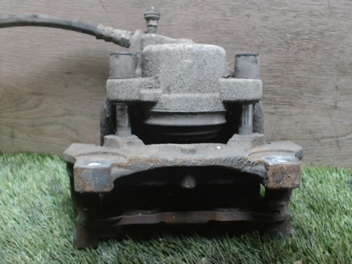 Etrier avant gauche (freinage) FORD S-MAX 1 PHASE 1 Diesel - 1