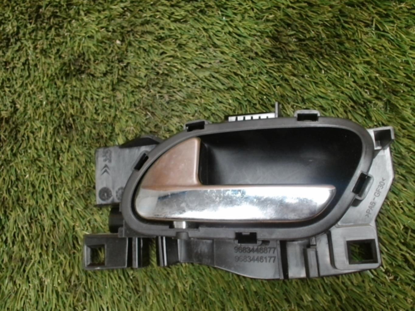 Poignee porte avant droit CITROEN C3 2 PHASE 1 Diesel - 1