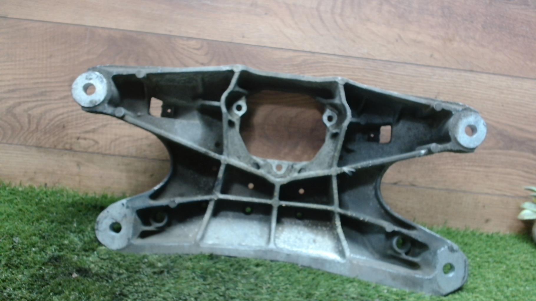 Support de boite AUDI A4 3 AVANT PHASE 1 BREAK Diesel - 1