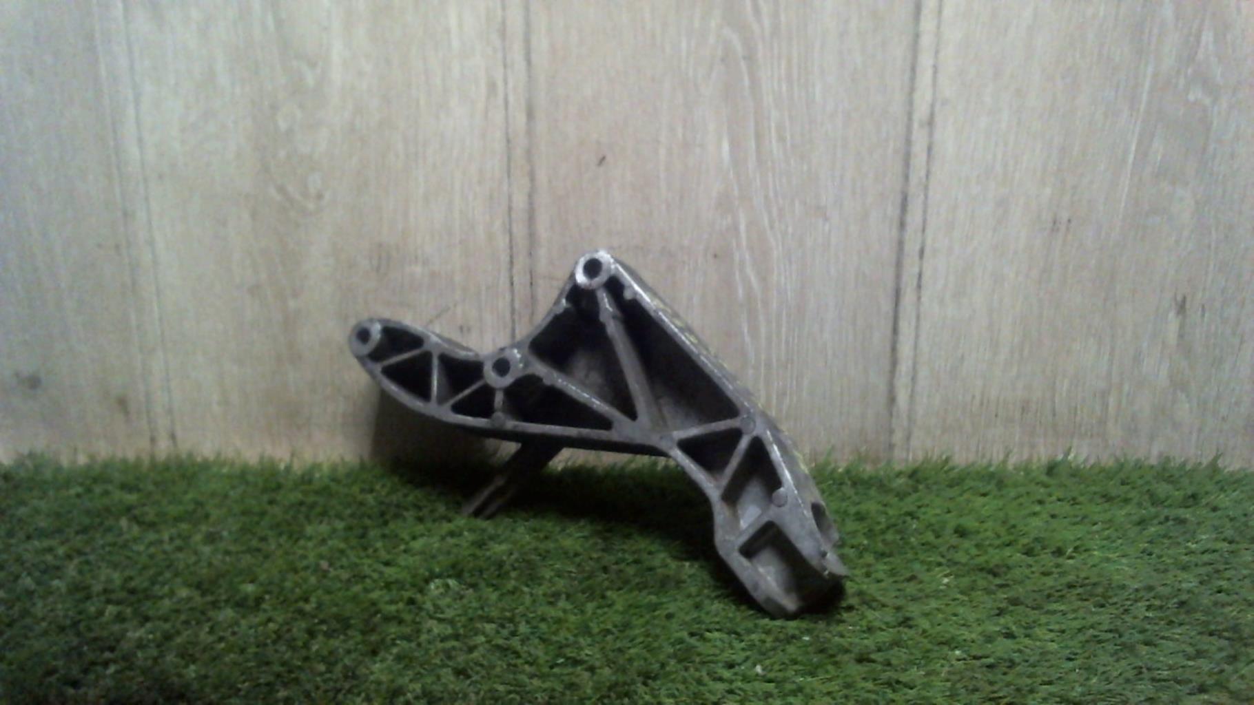 Support moteur OPEL ZAFIRA B PHASE 2 Diesel - 1