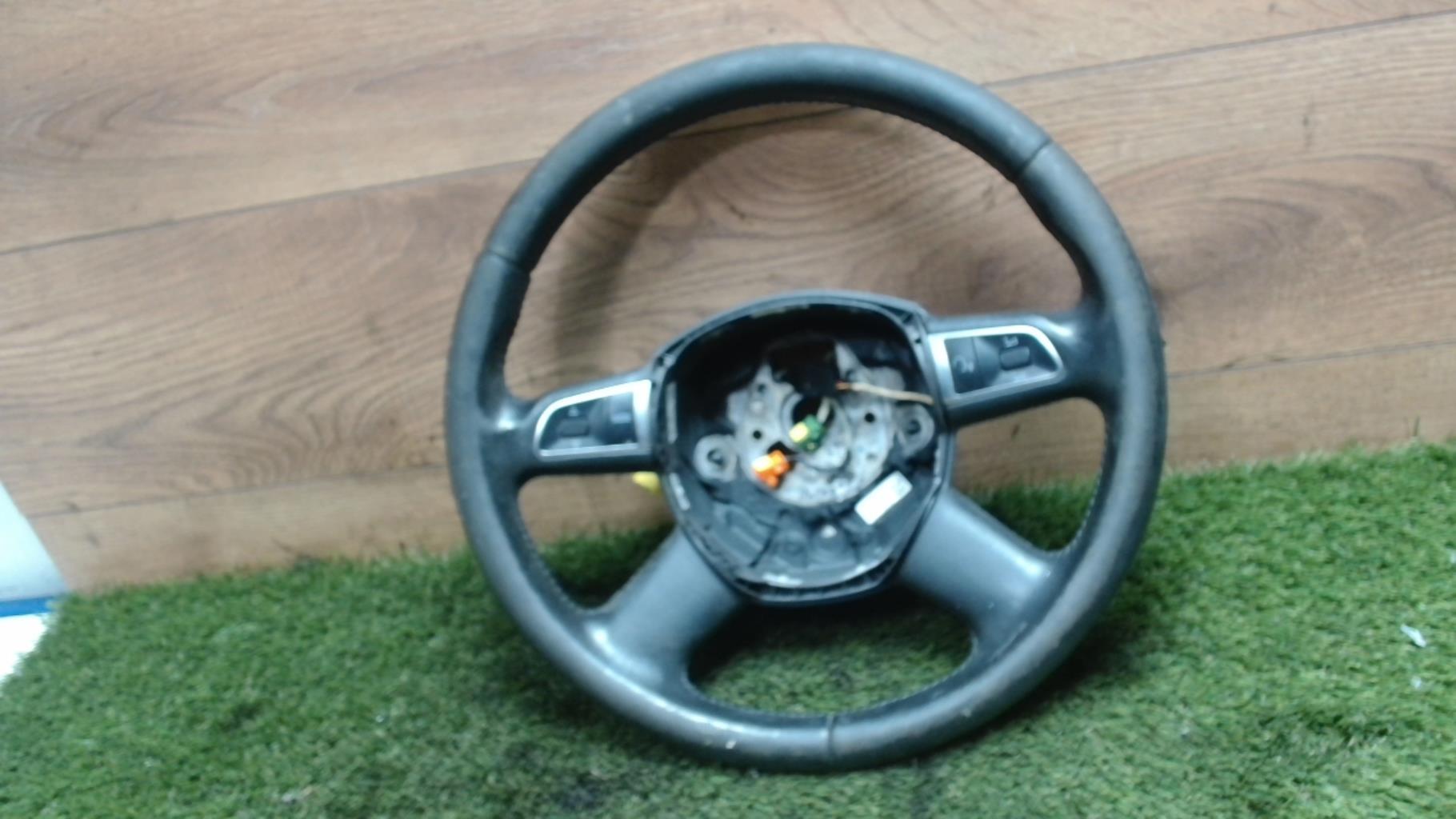 Volant AUDI A4 3 AVANT PHASE 1 BREAK Diesel - 1