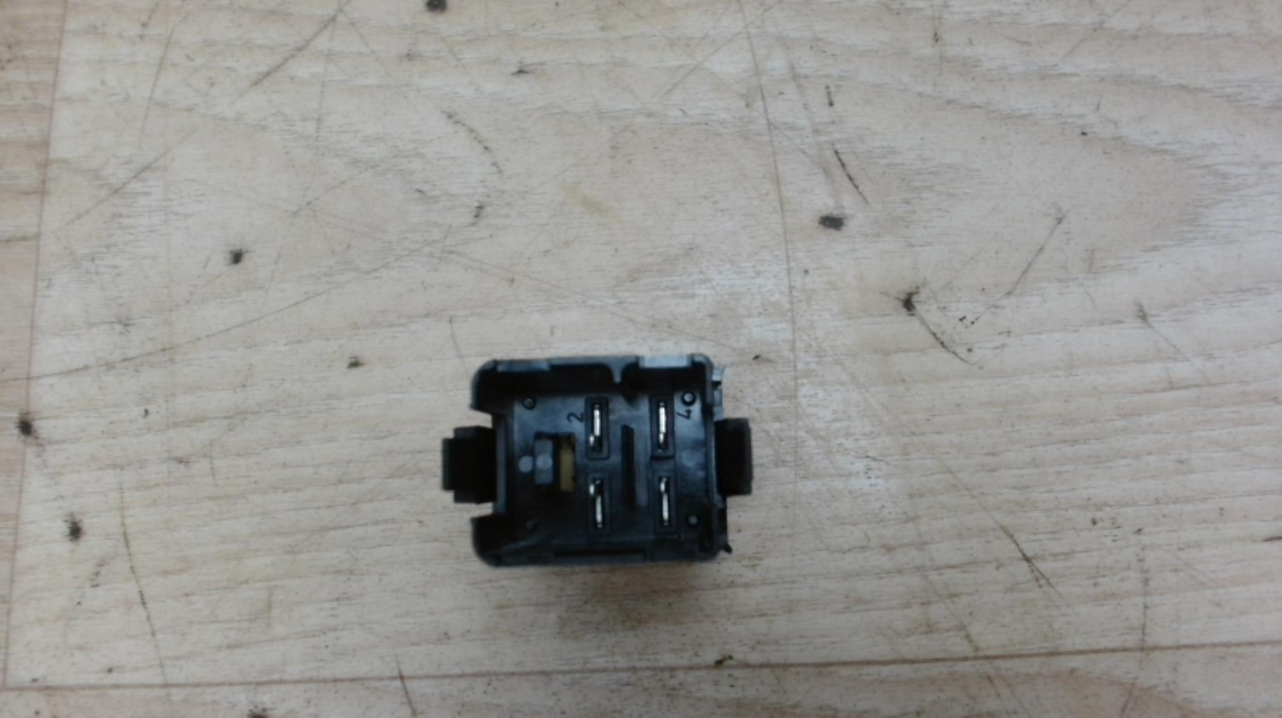Bouton de warning SEAT LEON 2 PHASE 1 Diesel - 1