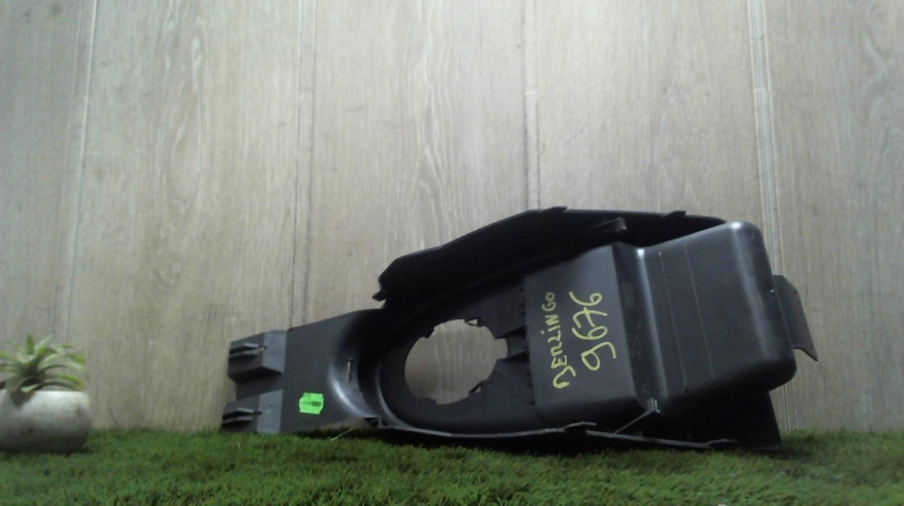 Console central (interieur plastique) CITROEN BERLINGO 1 PHASE 1 Diesel - 1