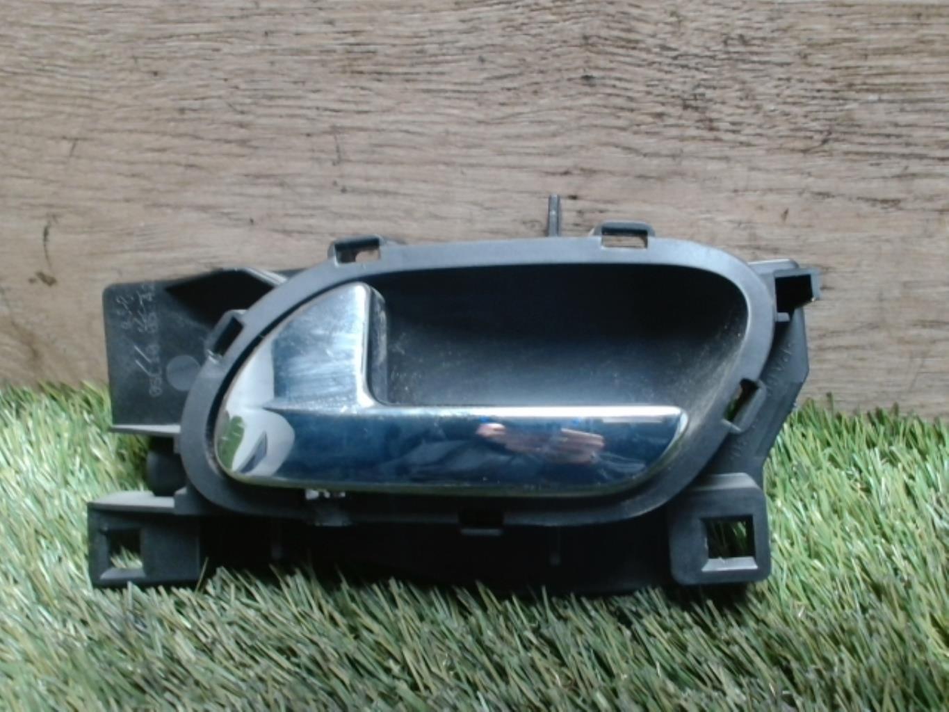 Poignee interieur arriere gauche CITROEN C4 1 PHASE 2 Diesel - 1