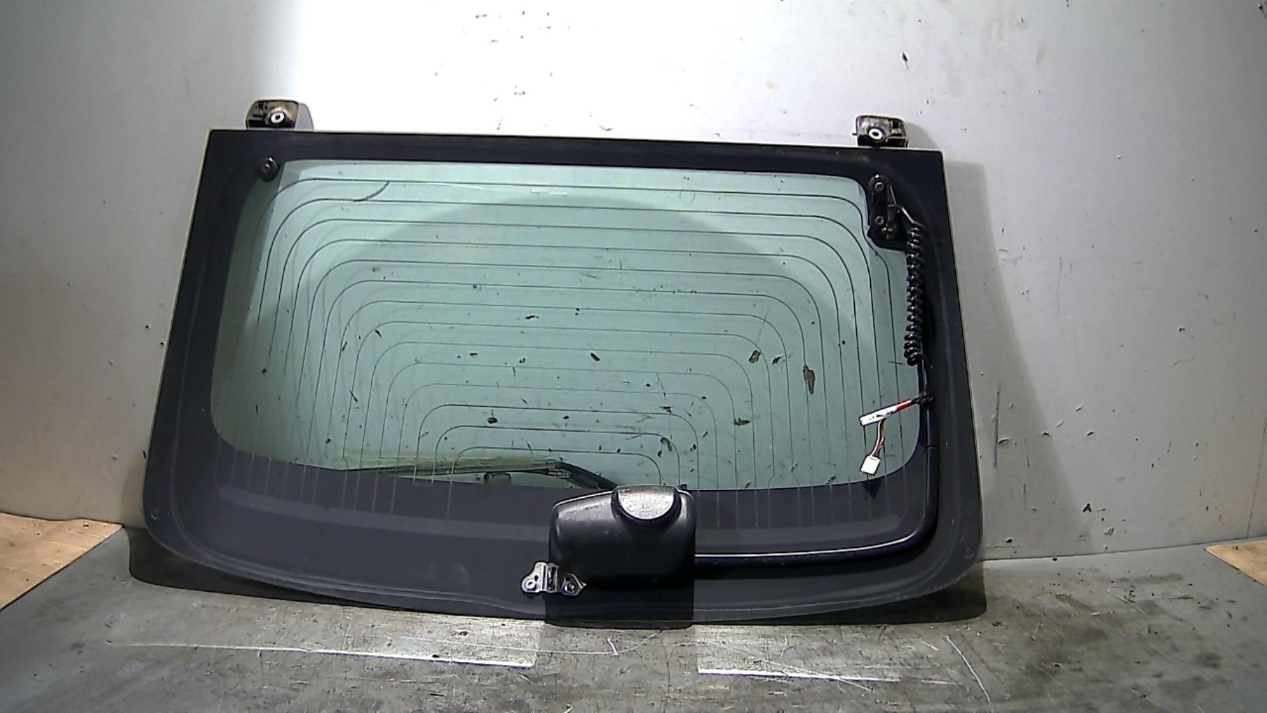 Lunette arriere PEUGEOT 107 PHASE 1 Essence - 1