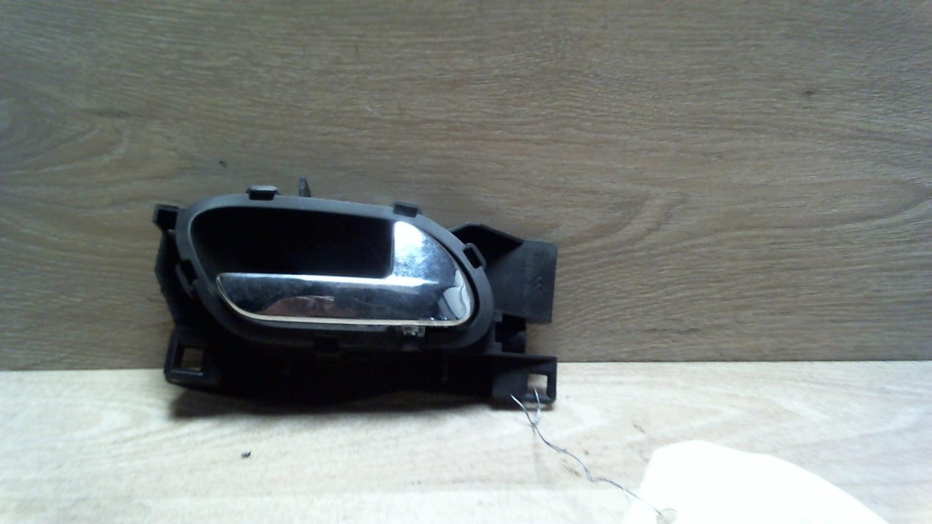 Poignee interieur avant droit CITROEN C4 1 PHASE 1 Diesel - 1