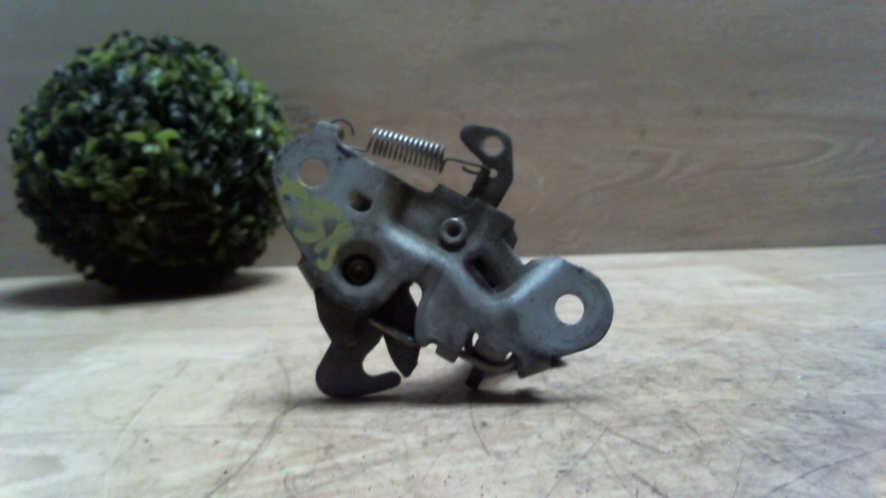Serrure de capot PEUGEOT 206 PHASE 1 Essence - 1