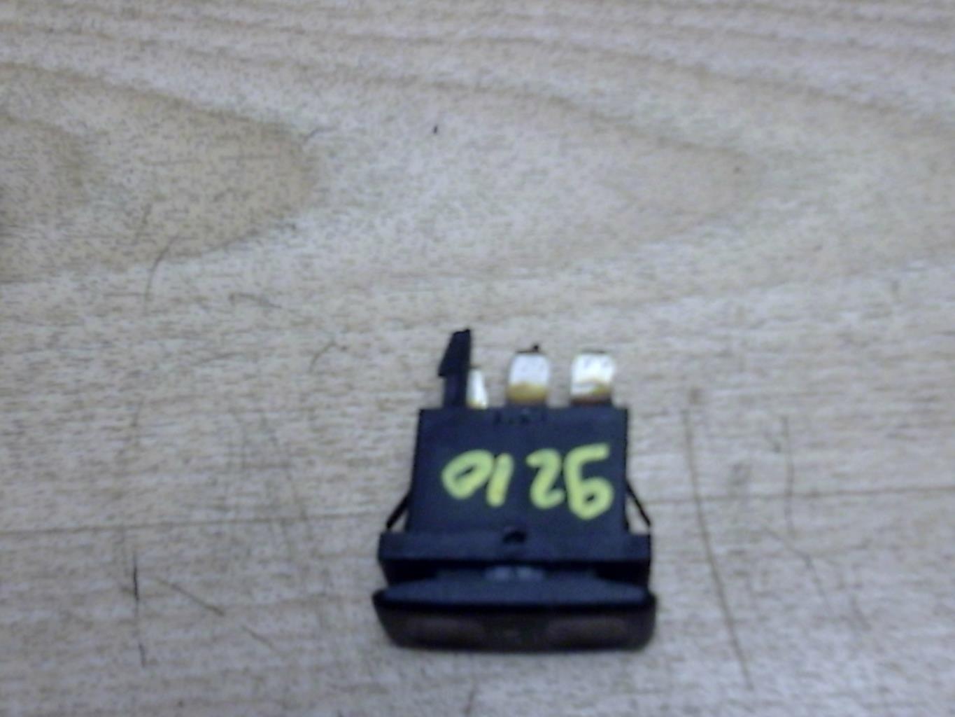 Bouton/Interrupteur VOLKSWAGEN POLO 3  - 1