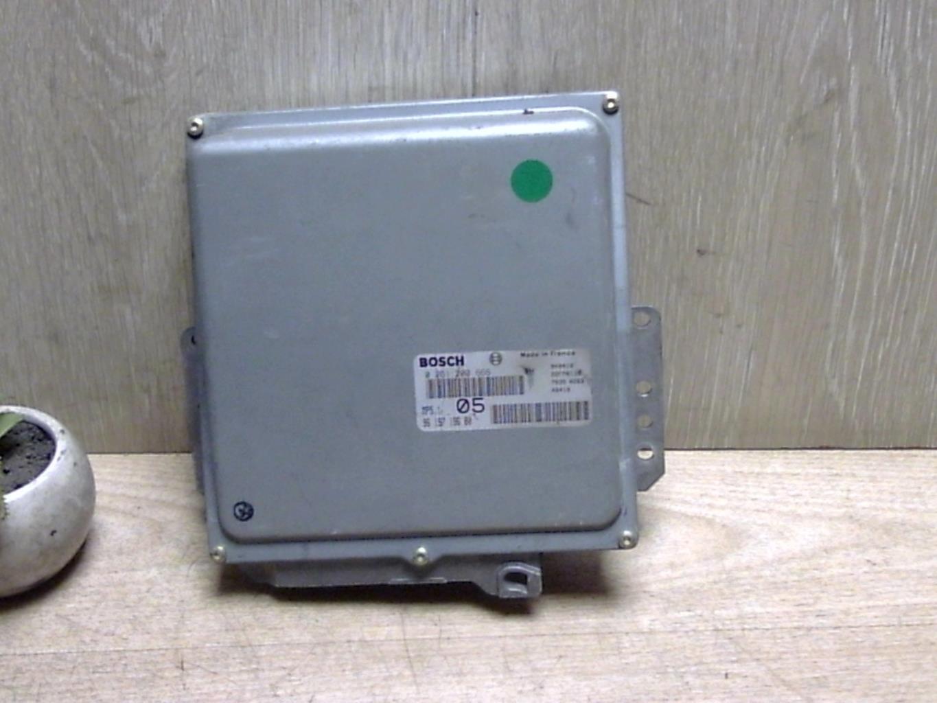 Calculateur CITROEN XANTIA PHASE 1 Essence - 1