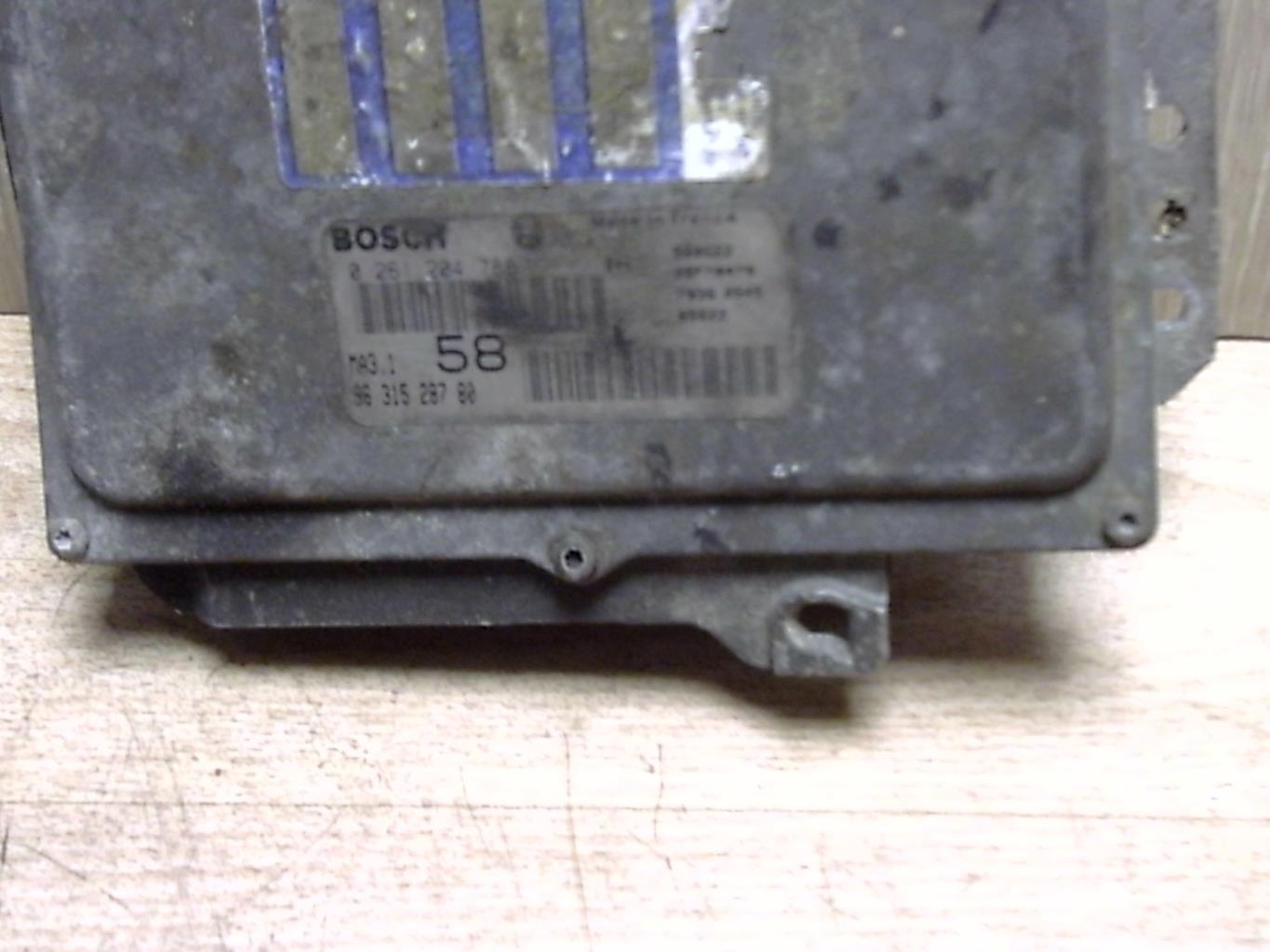Calculateur CITROEN SAXO PHASE 1 Essence - 1
