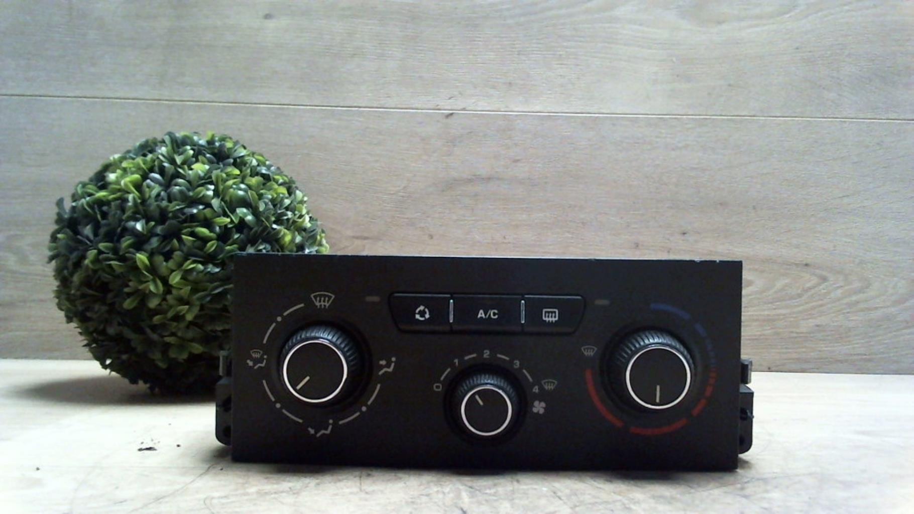 Commande chauffage PEUGEOT 207 PHASE 1 Diesel - 1