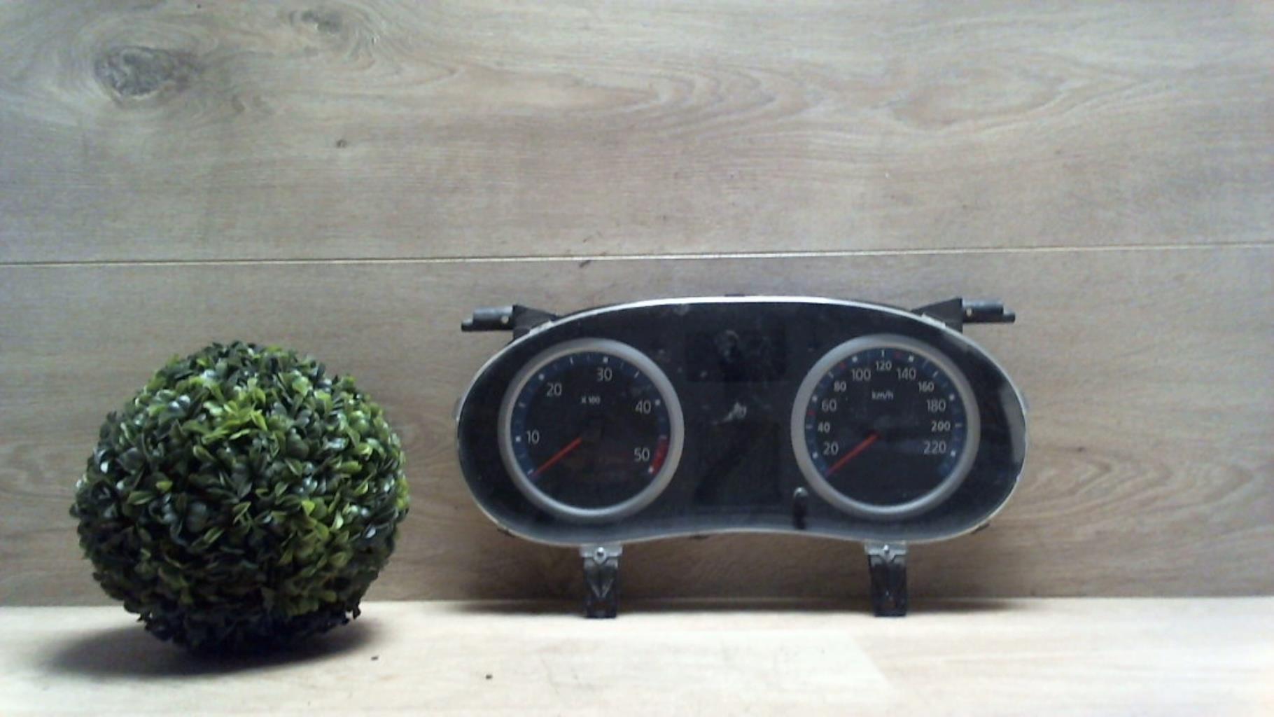 Compteur RENAULT CLIO 2 PHASE 2 Diesel - 1