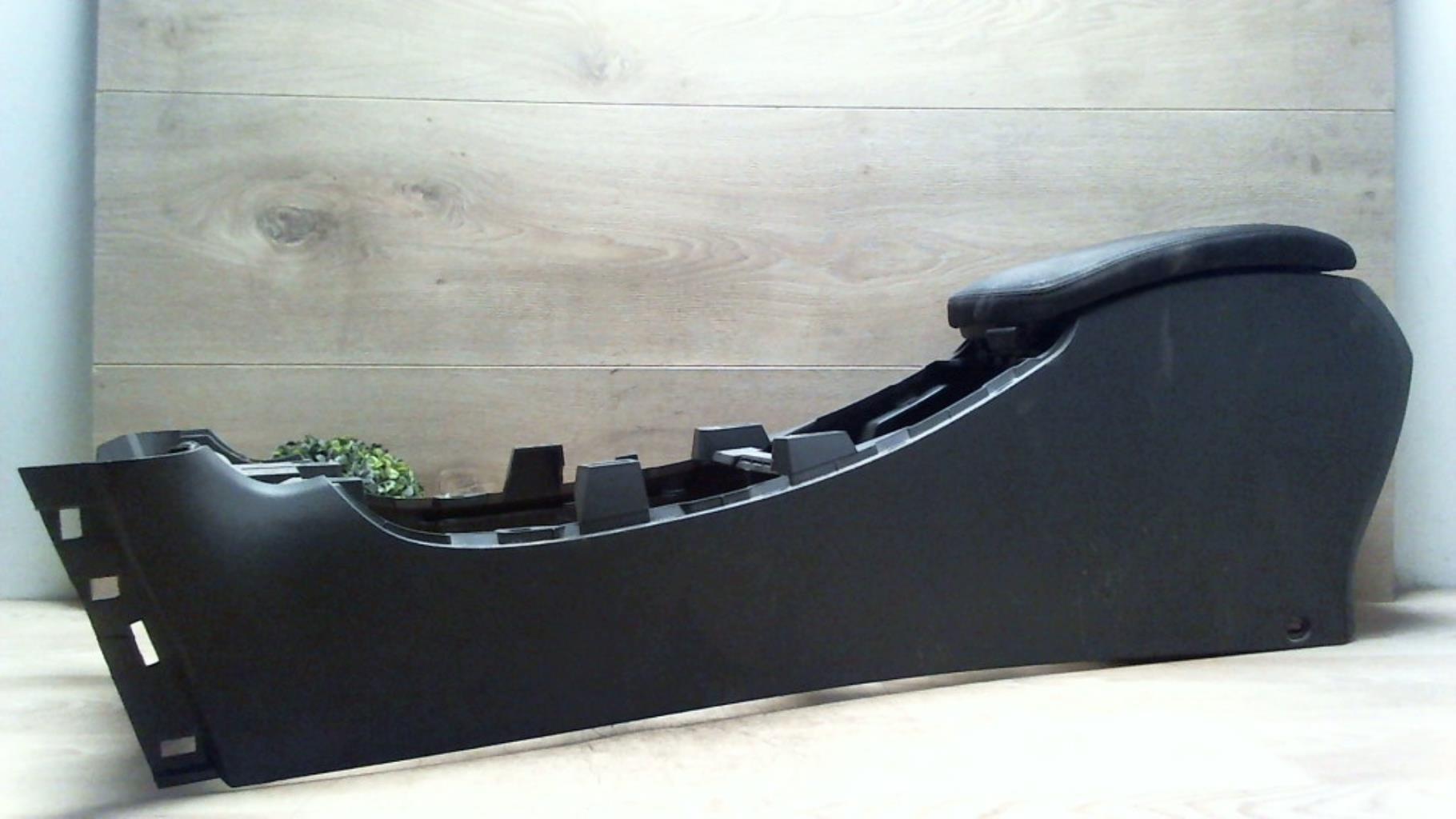 Console central (interieur plastique) RENAULT LAGUNA 3 PHASE 1 BREAK Diesel - 1