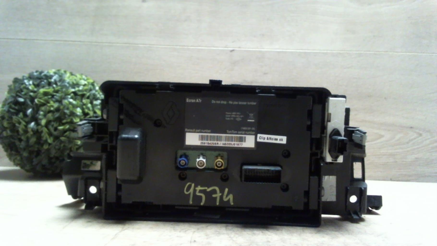 Ecran GPS RENAULT LAGUNA 3 PHASE 1 BREAK Diesel - 1