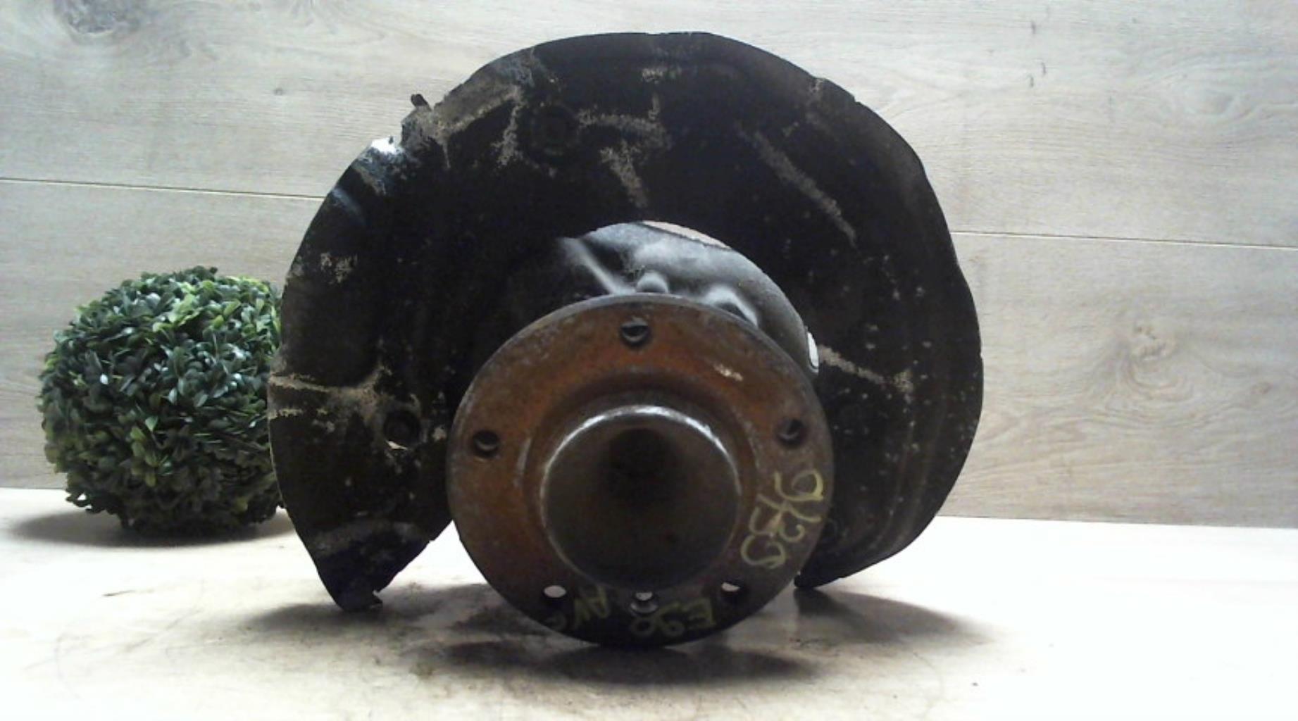 Moyeu avant gauche BMW SERIE 3 E90 PHASE 1 Diesel - 1