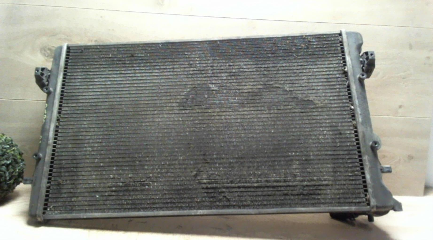 Radiateur eau AUDI A3 1 PHASE 1 Essence - 1
