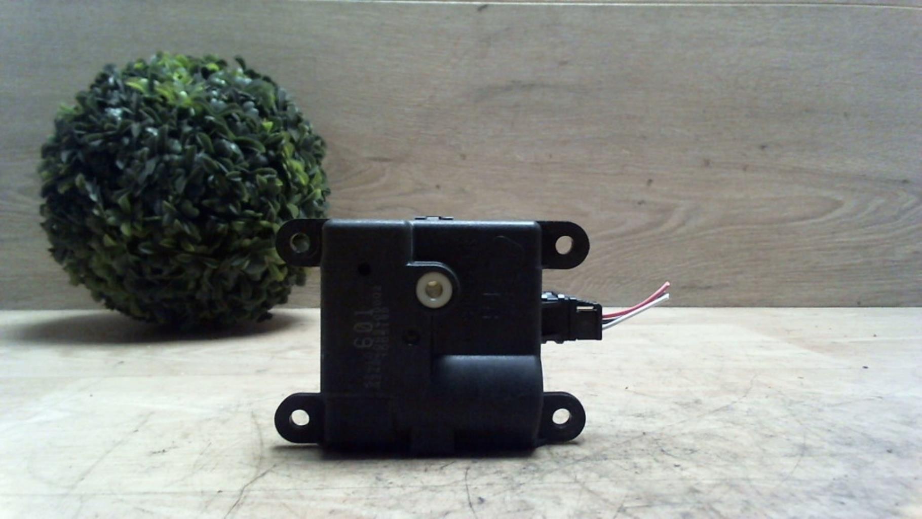 Relais de prechauffage RENAULT LAGUNA 3 PHASE 1 BREAK Diesel - 1