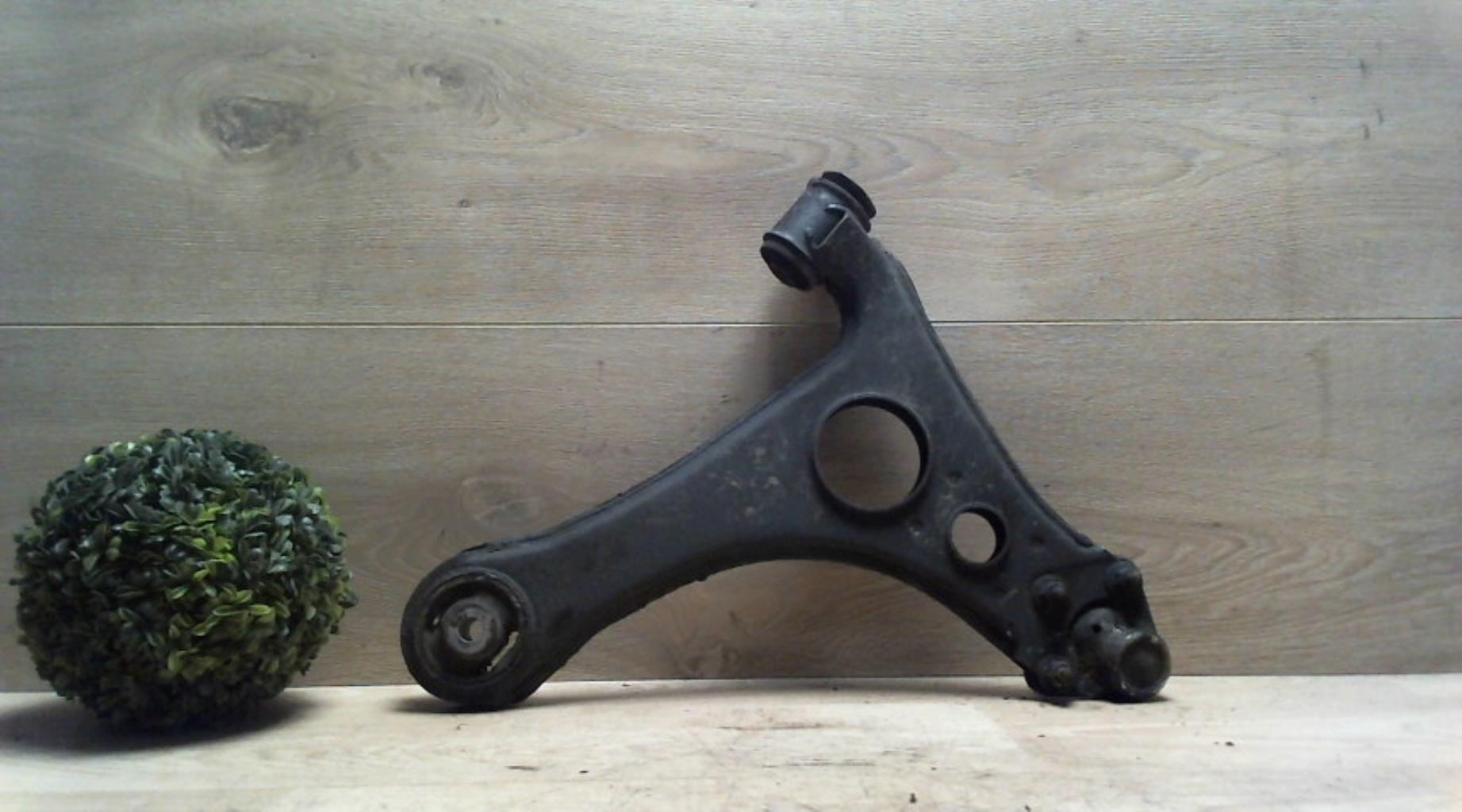 Triangle avant droit MERCEDES CLASSE A 168 PHASE 2 Diesel - 1