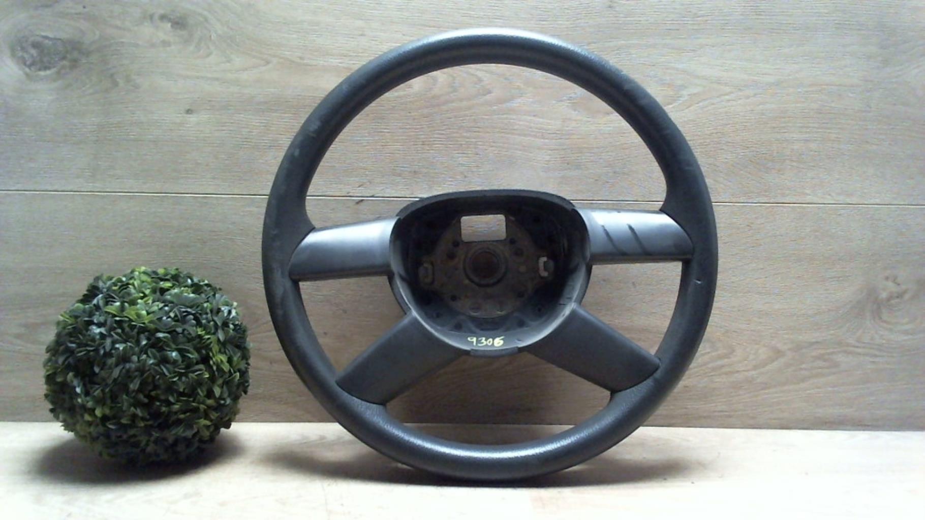 Volant VOLKSWAGEN GOLF 5 Diesel - 1