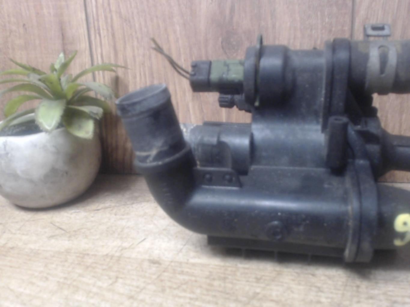 Boitier eau CITROEN JUMPY 2 Diesel - 1