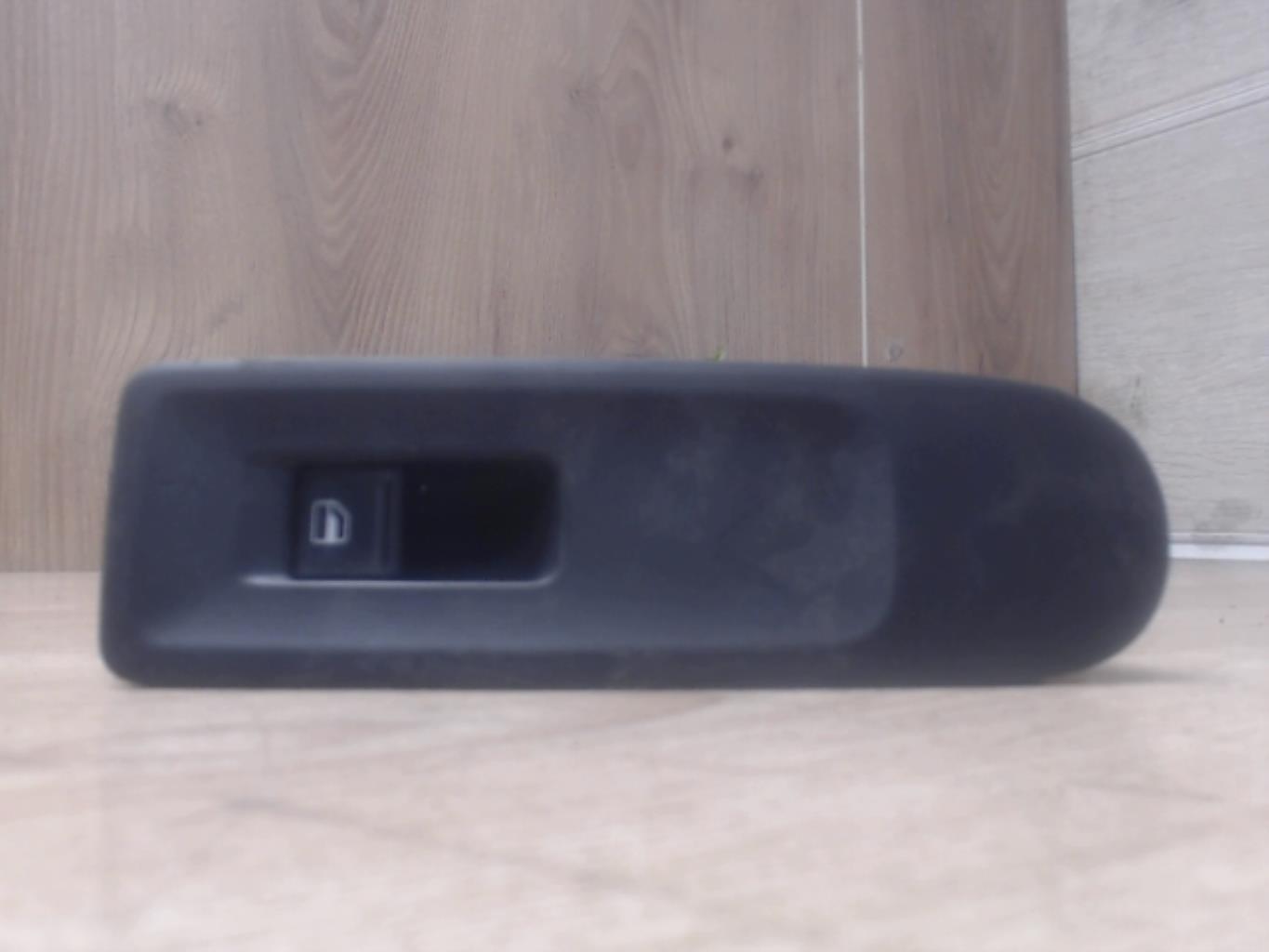 Bouton/Interrupteur VOLKSWAGEN GOLF 6 Diesel - 1