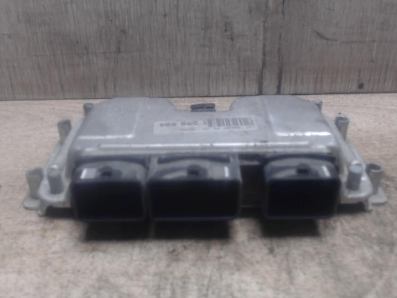 Calculateur CITROEN SAXO PHASE 2 Essence - 1