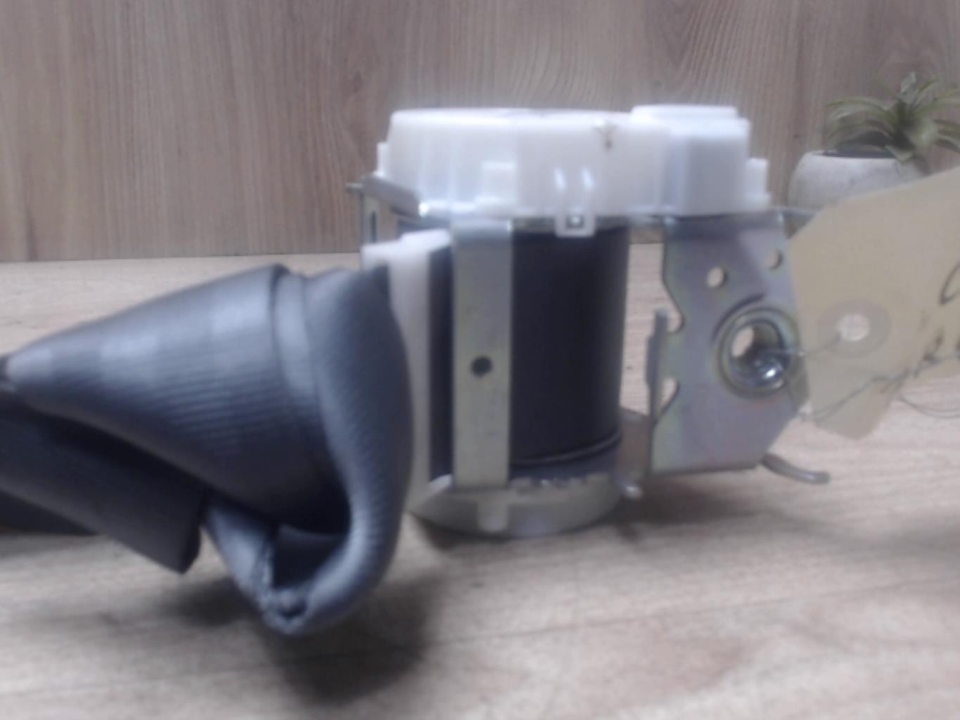 Ceinture arriere centrale RENAULT CLIO 3 PHASE 2 Diesel - 1