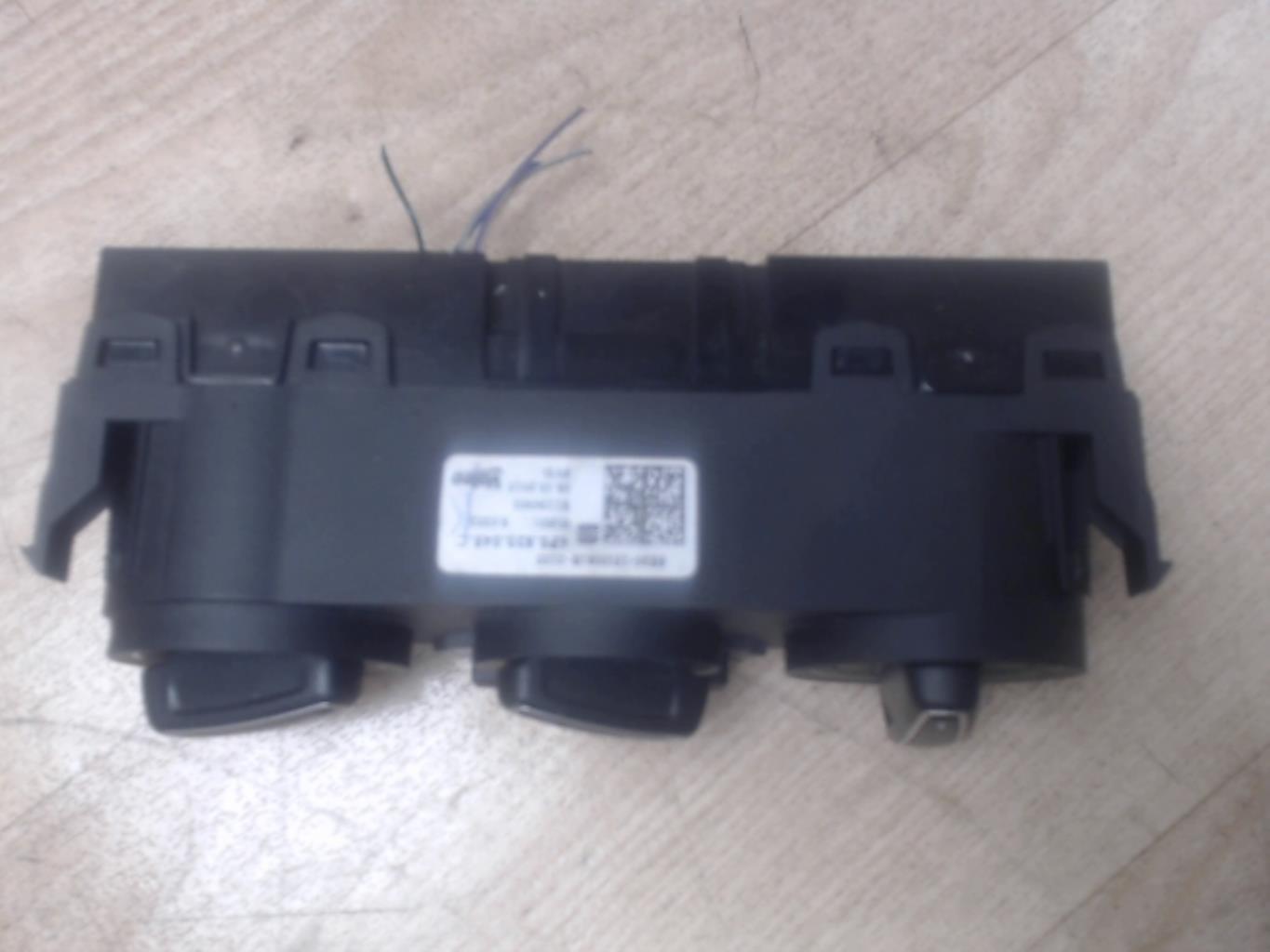 Commande chauffage SEAT IBIZA 4 ST PHASE 3 BREAK Essence - 1