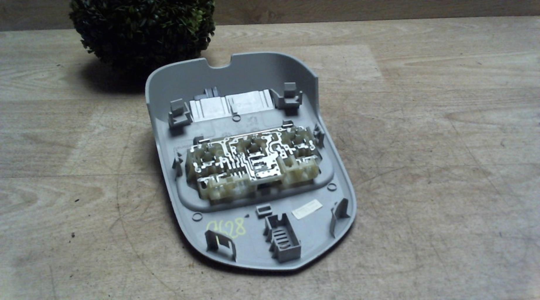 Eclairage de plafonnier PEUGEOT 5008 1 PHASE 1 Diesel - 1