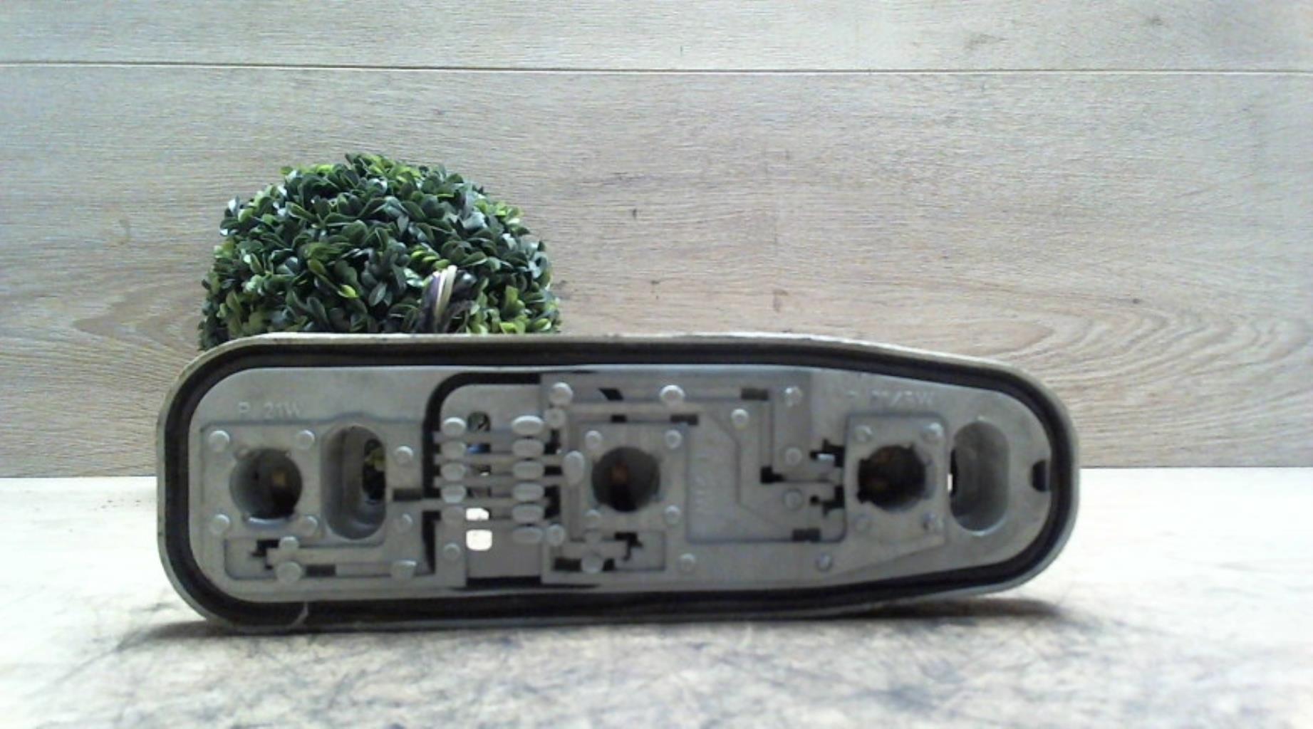Platine feu arriere gauche RENAULT TWINGO 1 PHASE 3 Essence - 1