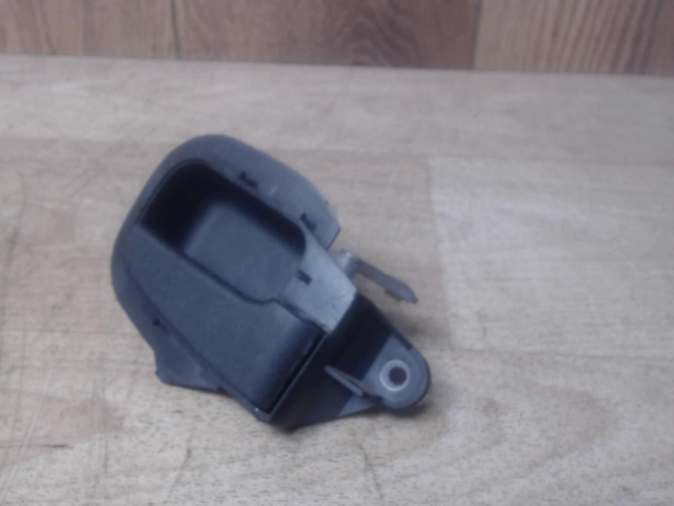 Poignee interieur avant droit BMW SERIE 3 E36 COMPACT Essence - 1