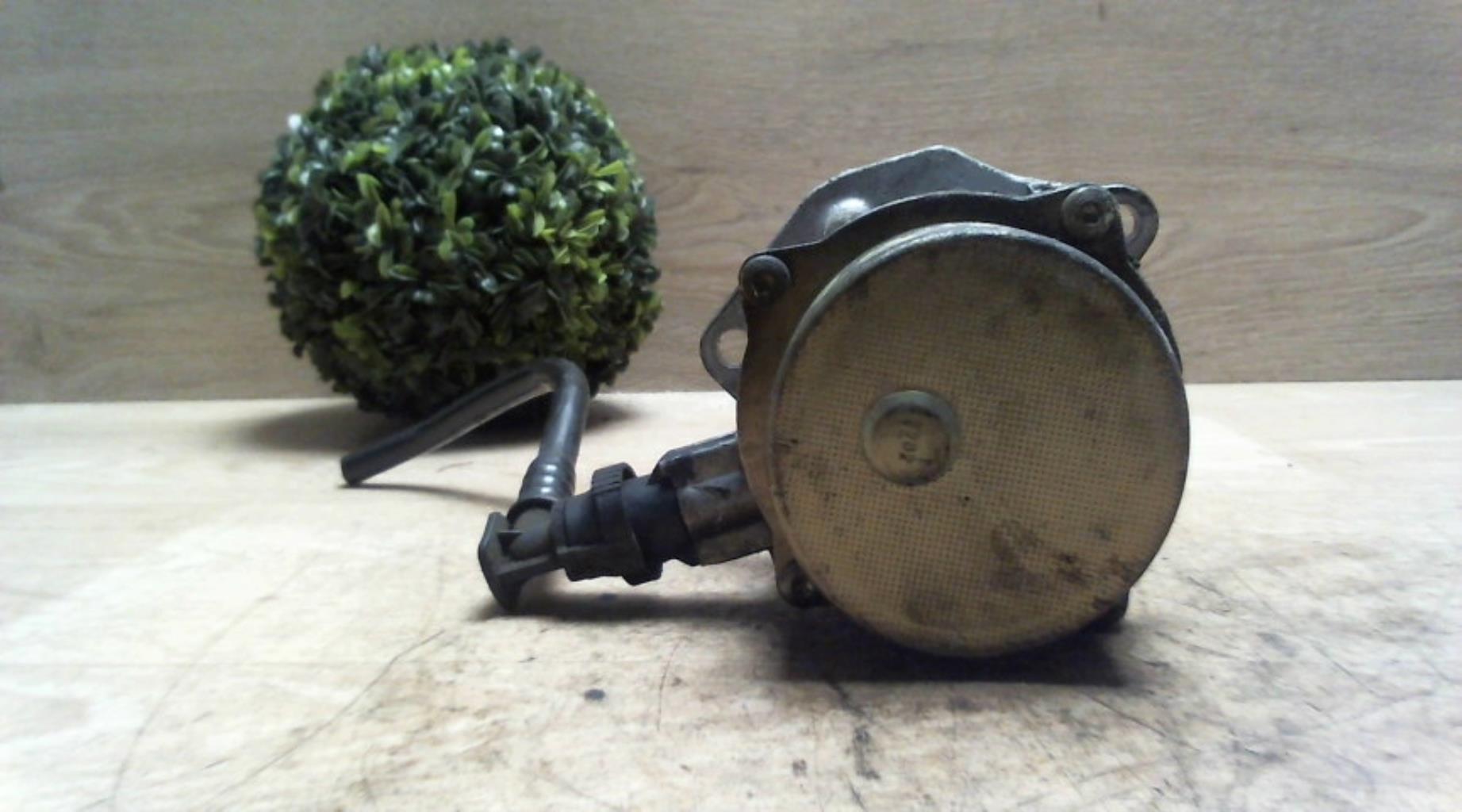 Pompe à vide RENAULT CLIO 2 PHASE 2 Diesel - 1